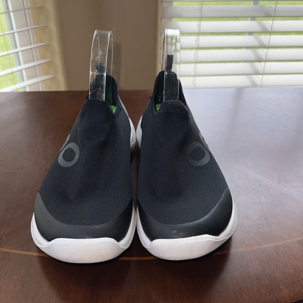 Oofos Oomg Black White Slip On Sport Sneakers Shoes Women 8.5 Recovery *READ*